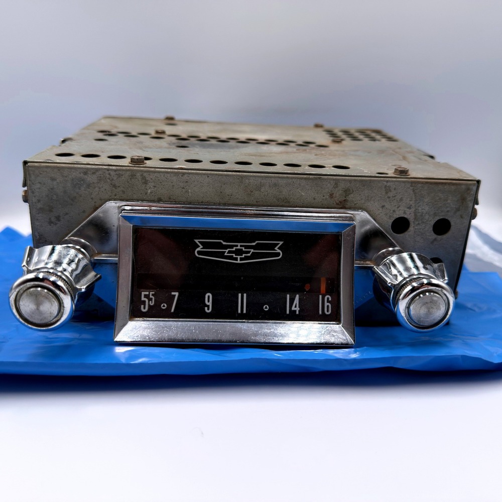 Vintage Delco Chevrolet AM Radio 12 Volts Tube Style Chrome Faceplate UNTESTED